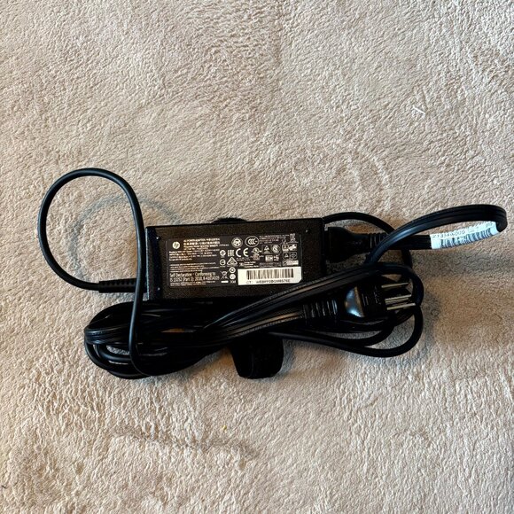 HP 65W Blue Tip OEM Laptop Charger AC Adapter 19.5V 3.33A - Picture 1 of 6